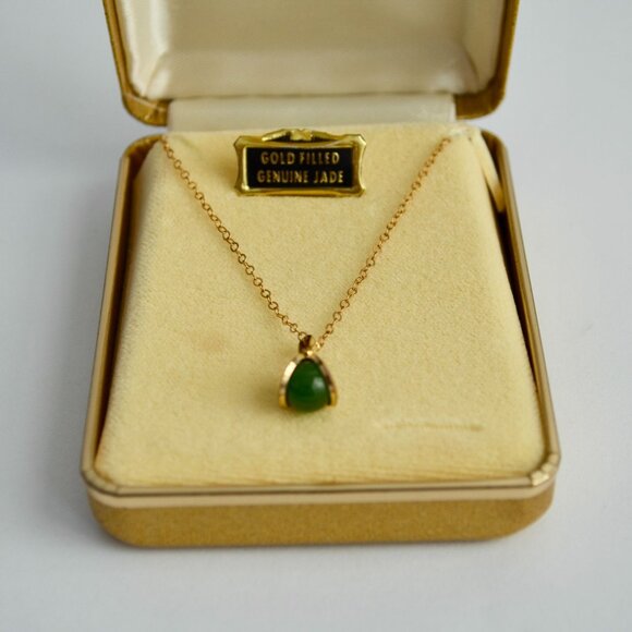 Vintage Gold Filled Genuine Jade Necklace with Box 16" Chain - Picture 2 of 5